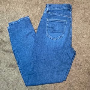 AE Mom Jeans!
